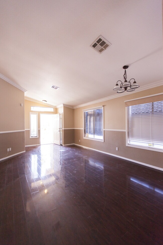 Photo - Beautiful one story house