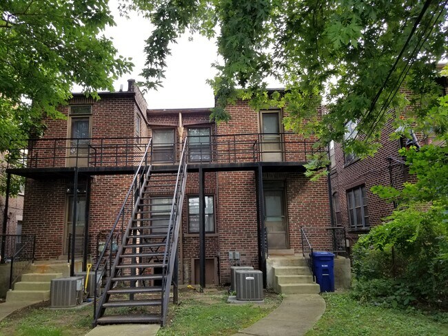 Rear of Property - 141 1/2 W 1st Ave Unit 1411/2