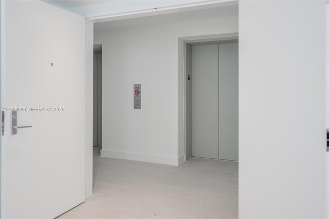 Photo - 700 NE 24th St Unit 5107