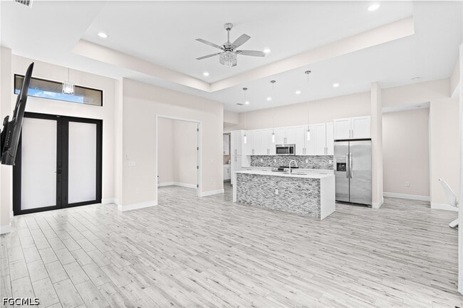 Photo - 4707 6th St W