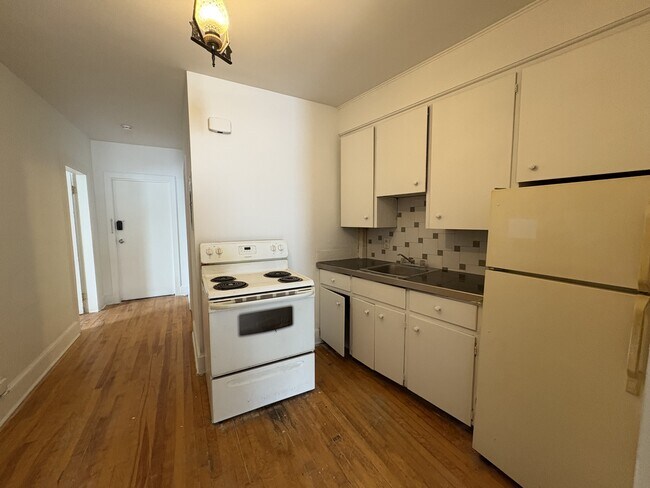 Photo - 325 Main St Unité 1