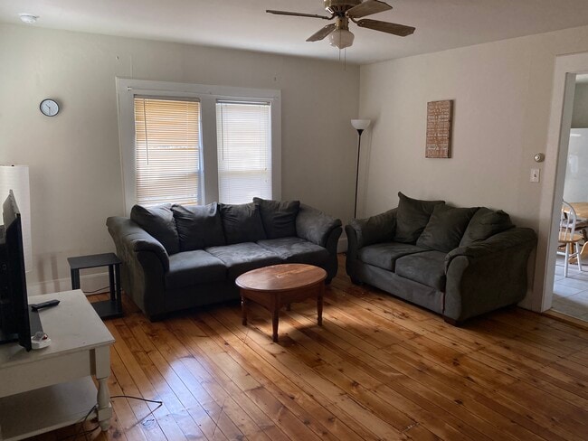 Building Photo - 57 Seminary Ave Unit 2 Rental