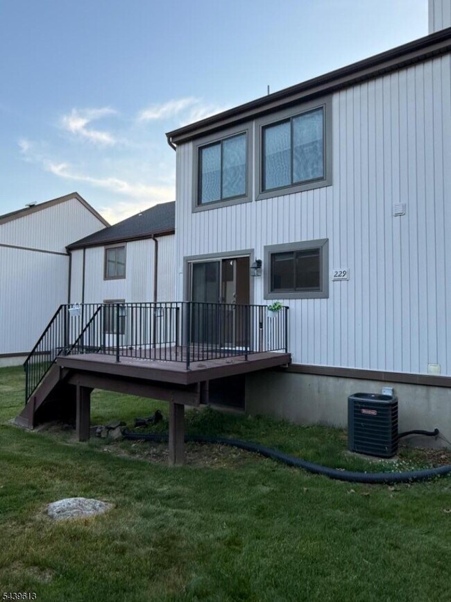Photo - 13229 Dell Pl
