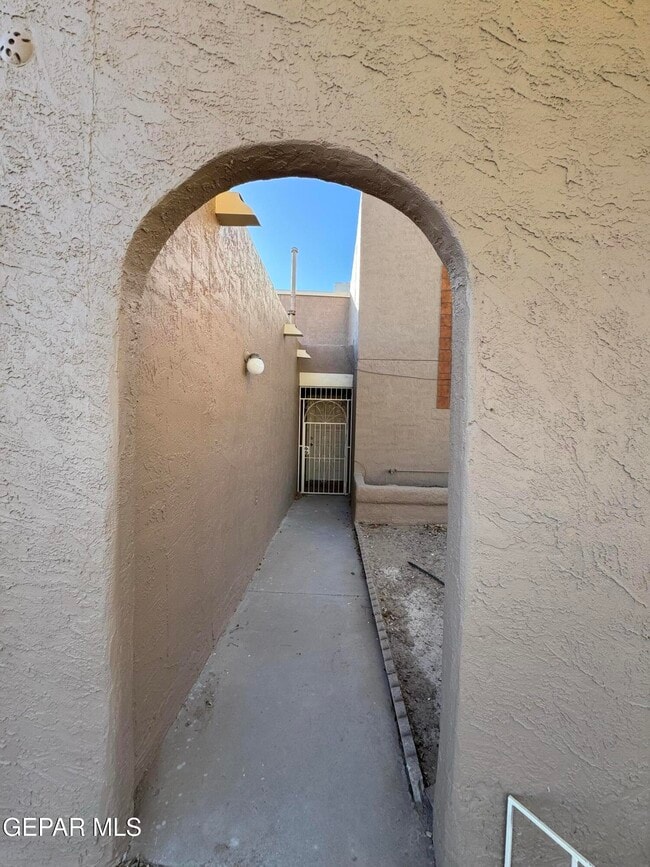 Photo - 943 Montera Rd