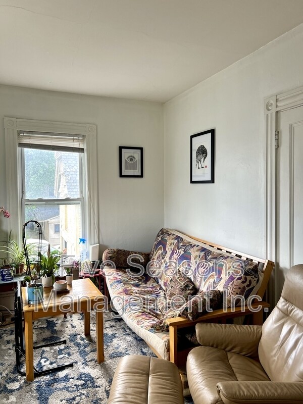 Photo - 21 Lafayette Pl