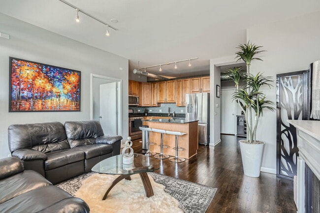 Photo - 1200 W Monroe St Unit 812