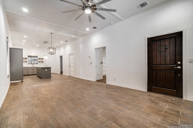 Photo - 312 Quitman St