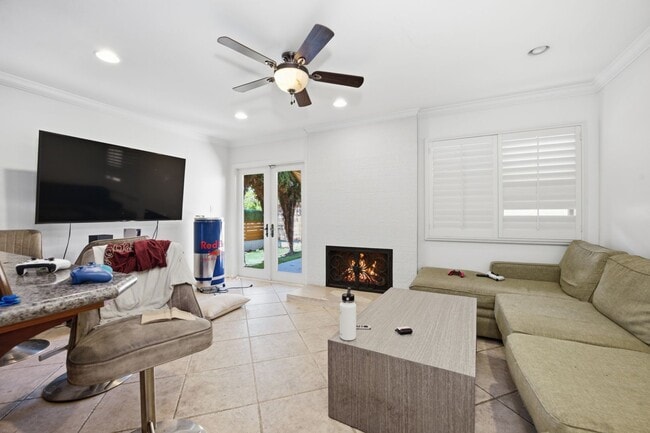 4854 Campanile Dr