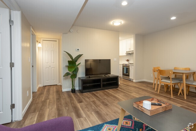 Interior Photo - Union On Bellevue Rental