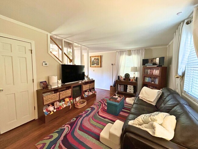 Photo - Augusta Road, 2BD/1BA, 1000SF