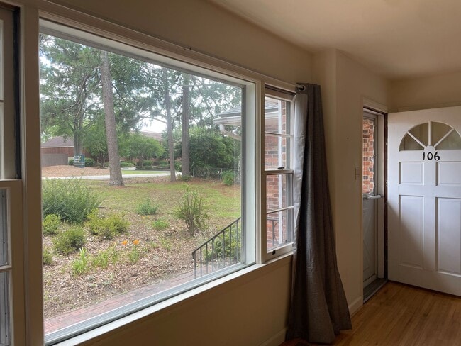 Photo - 3 Bed, 1.5 Bath Home