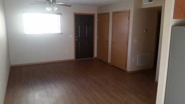 ridgewood apartments for rent in hutchinson ks forrent com
