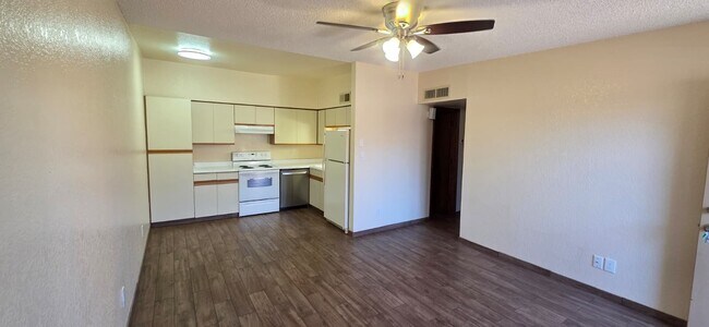 Photo - 1041 N Mesa Dr Unidad 413 E Frost Cir