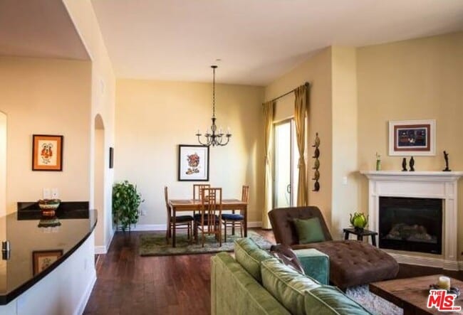 Photo - 5037 Rosewood Ave Unidad 308