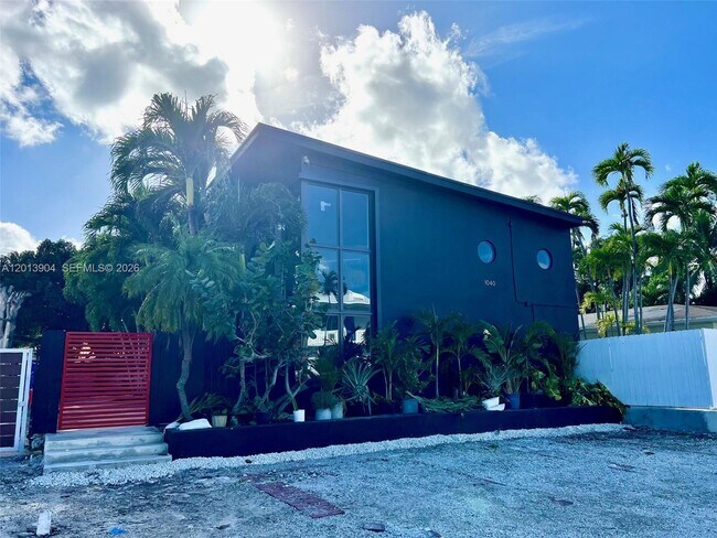 Photo - 1040 NE 78th St Unidad 1