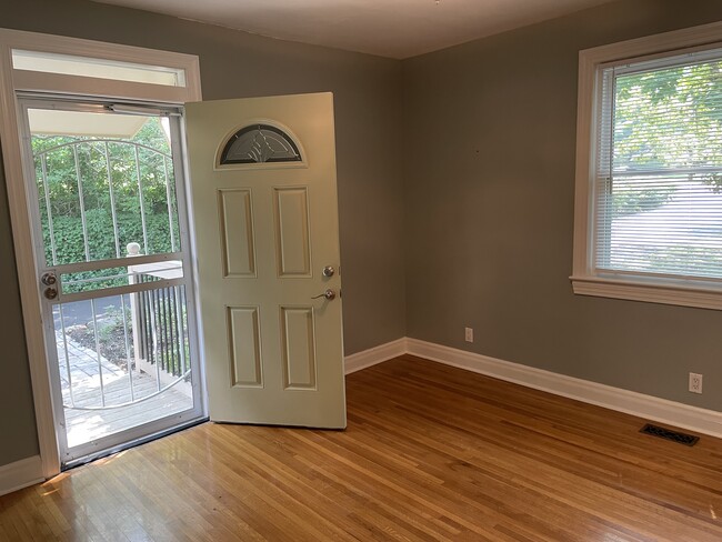 Living Room - 323 Bowwood Dr
