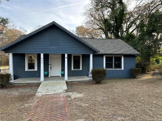 Photo - 413 Country Club Dr