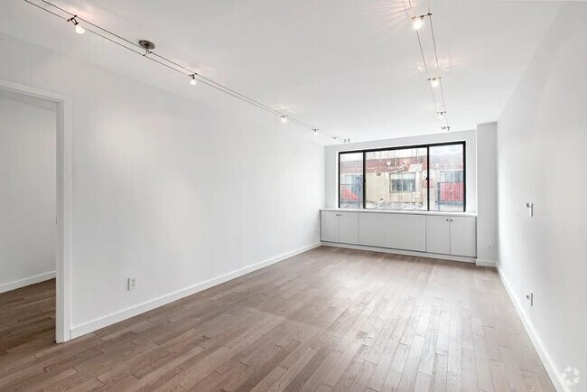 Building Photo - 44 E 12th St Unit 19D Rental