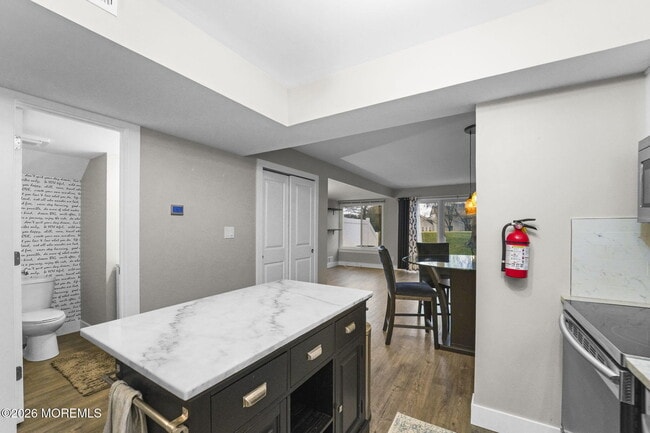 Photo - 83 Greenwood Dr