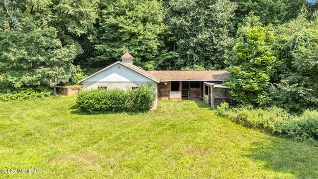 Photo - 16 Browns Ln