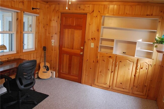 Photo - 161 Hadde Ave