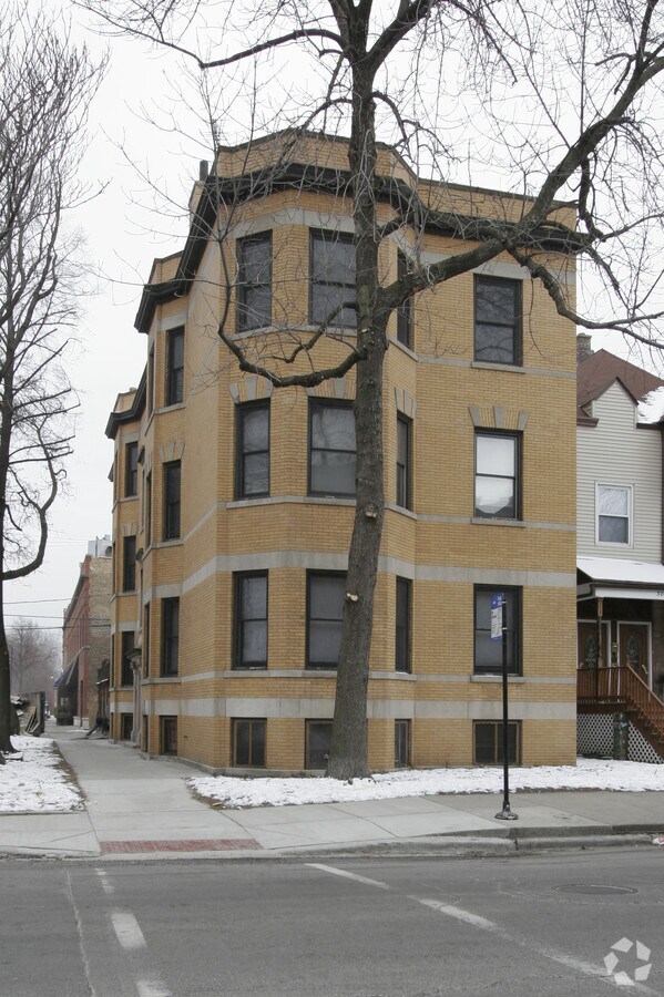 Photo - 1951 W Byron St