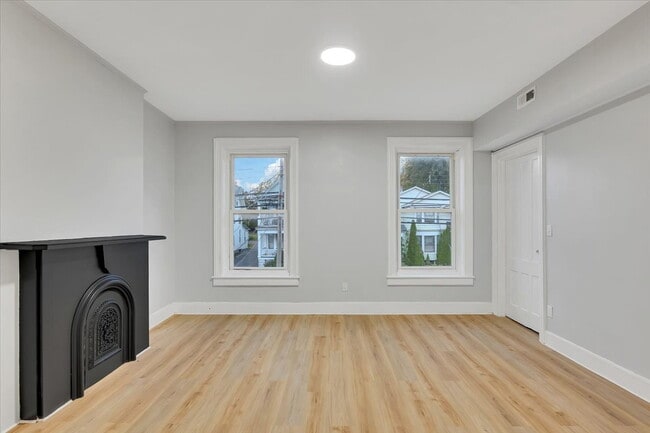 Photo - "Spacious 3-Bed Home at 57 1/2 Saratoga Av... Unit 2S