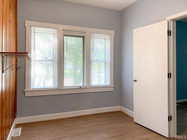 Photo - 820 N Washington St