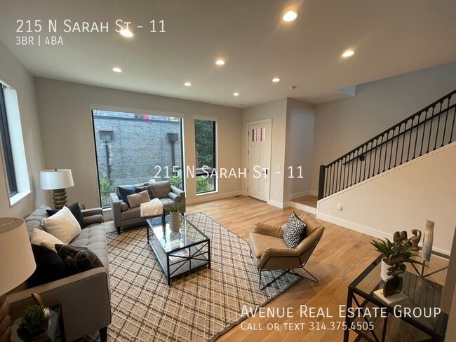 Photo - 215 N Sarah St