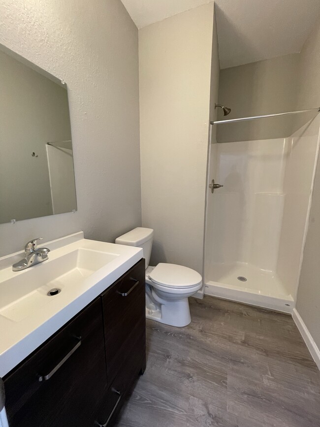 Photo - 1307 W 27th St