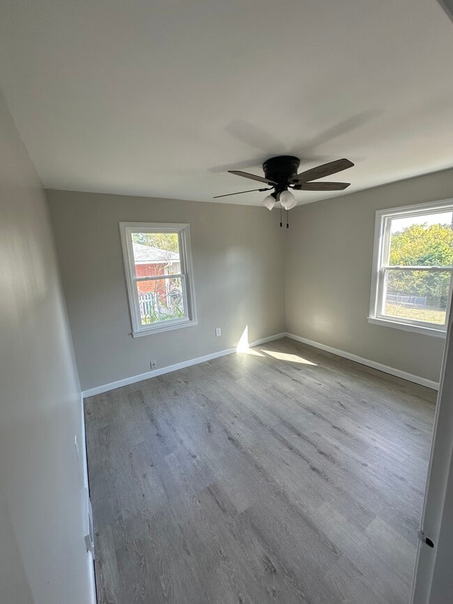 Photo - 617 Westridge Dr