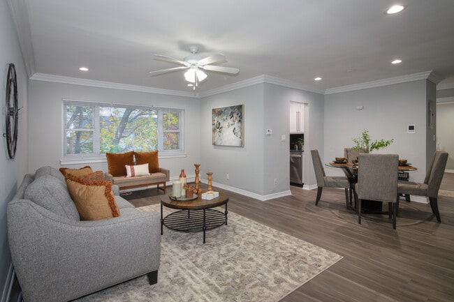 Photo - Fairfield Courtyard South at Bay Shore
