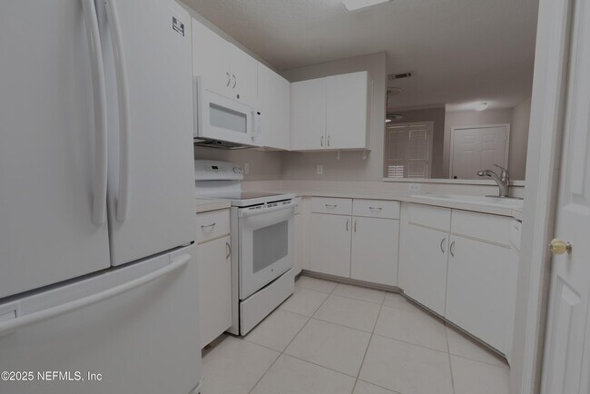 Photo - 800 Ironwood Dr Unit 834