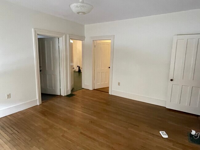 Unit 1 LR - 24 Leatherstocking St Unit 1st fl