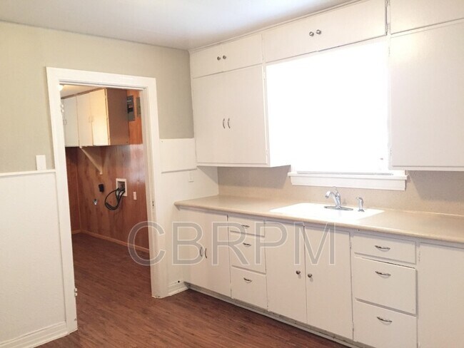 Photo - 2706 31st St