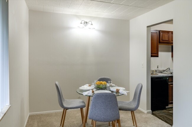 2 BR, 1 BA - Remodeled Dining Room