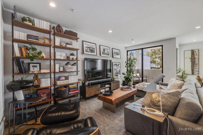 Photo - 20 Belcher St Unit 301
