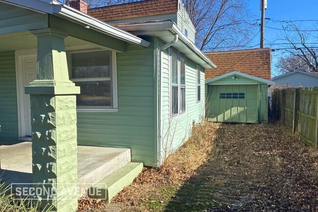 Photo - 208 S Thomas Ave