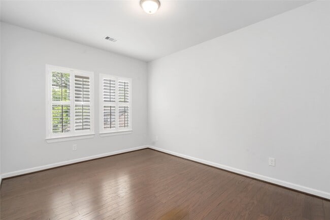 Photo - 1303 Gardenia Dr