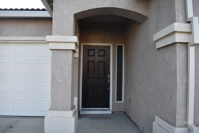 Photo - 805 Vía Rosa