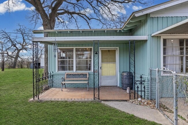 Photo - 1418 Kingshill Dr