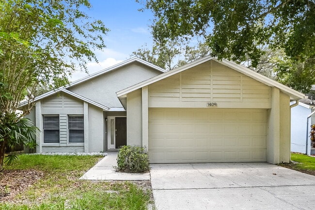 Building Photo - 1409 Bridlebrook Dr Rental