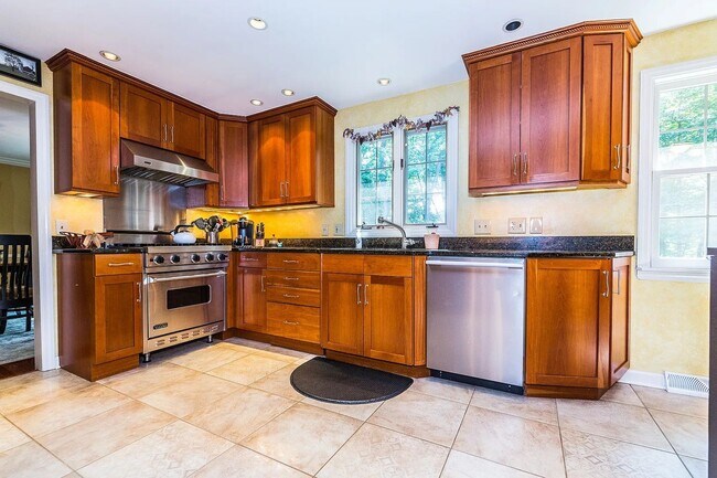 Photo - Beautiful 4-bedroom home located in Allison Park!