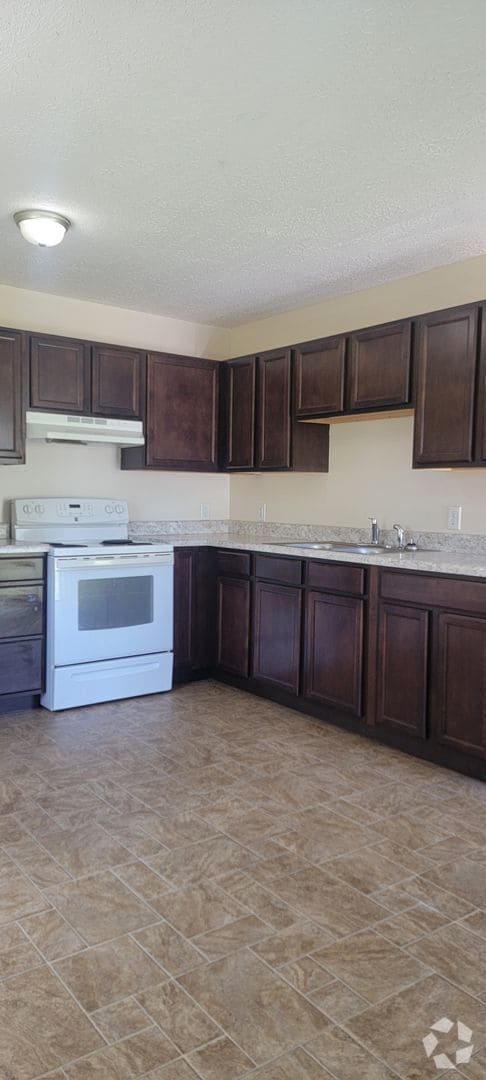 Building Photo - Popular 2 Bedroom, 2 Bath Duplex in Mt Ste... Rental