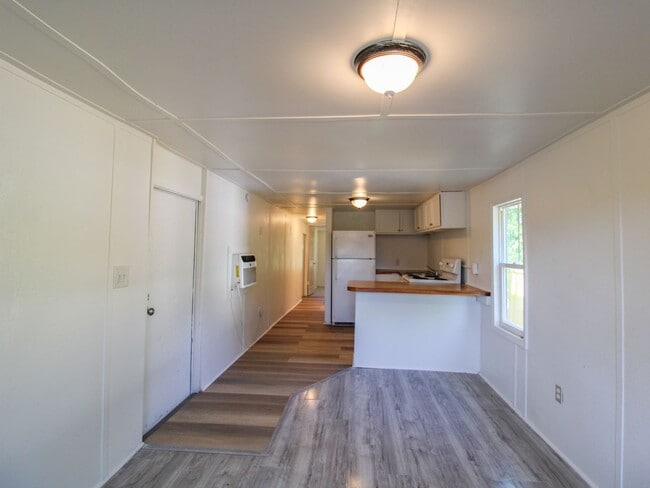 Photo - Great location close to Fayetteville, TN!