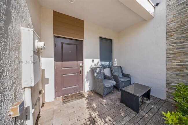 Photo - 20674 NE 2nd Ct
