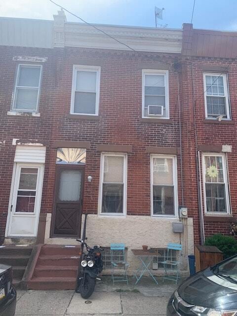 Building Photo - 868 Mercer St
