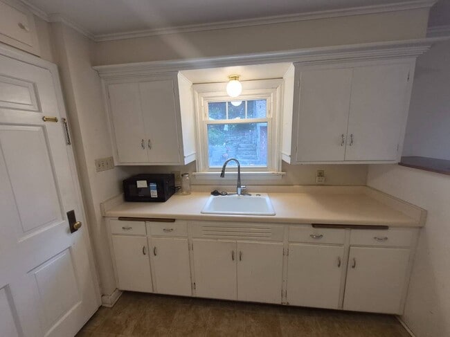 Photo - 1928 N 73rd St