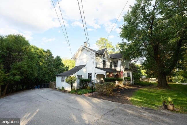 Photo - 235 Blue Rock Rd