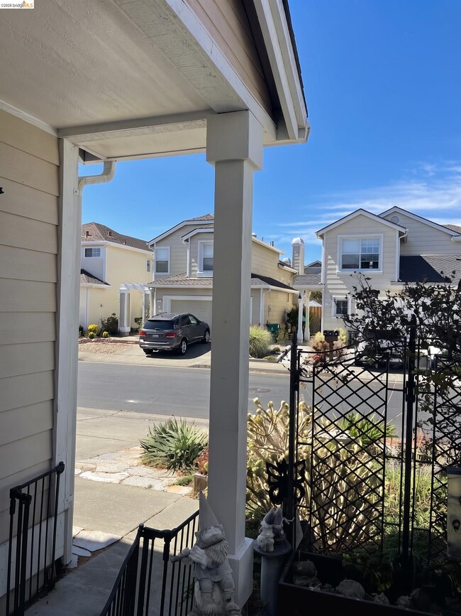70 Seabreeze Dr